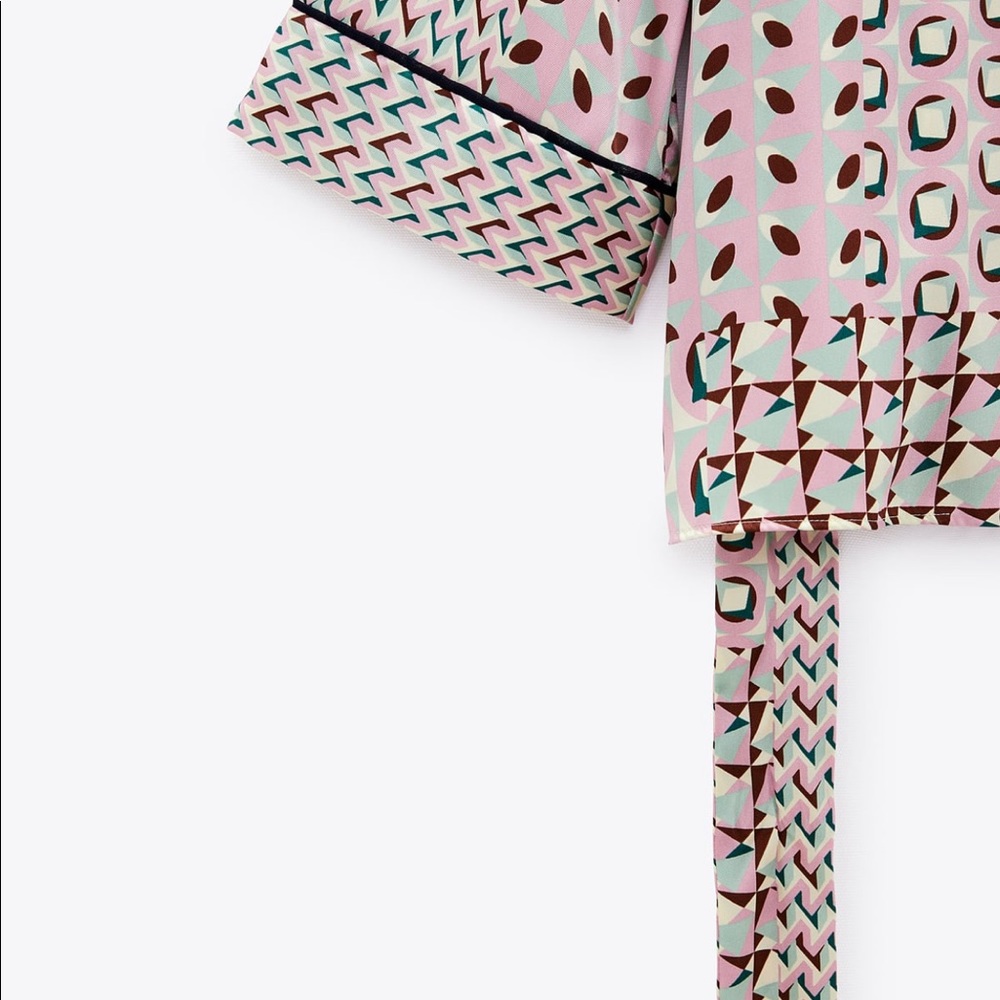 Geometric blouse - Picture 4 of 4